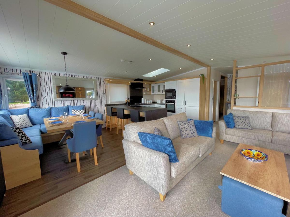 Apartment Luxury Lakeside With Htub Beautiful Views *