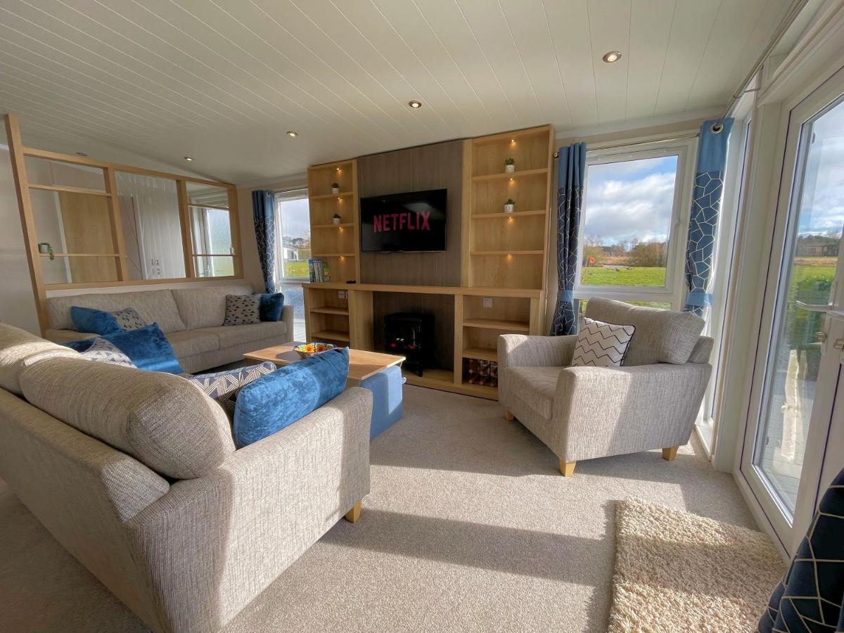 Apartment Luxury Lakeside With Htub Beautiful Views