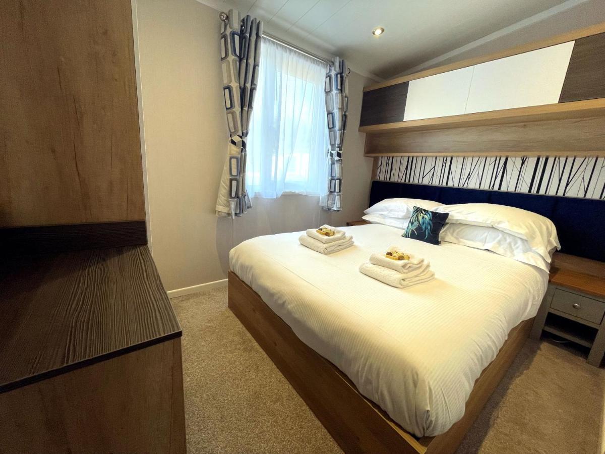 Apartment Luxury Lakeside With Htub Beautiful Views *